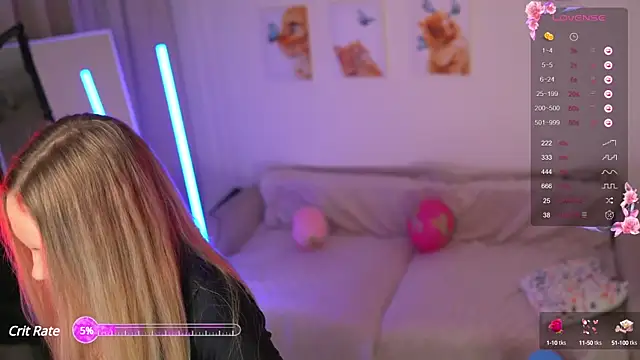 avroramey online show from March 4, 2025, 1:28 pm