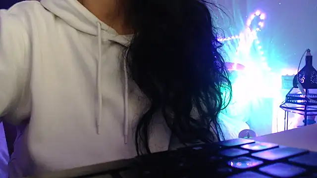 Snapshot of LasolitaAuri chatting on February 15, 2026, 6:26 pm LasolitaAuri online show from February 15, 2026, 6:26 pm