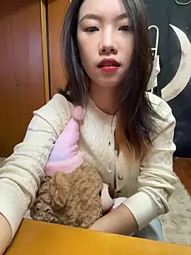 Snapshot of berberson chatting on February 28, 2025, 8:31 am berberson online show from February 28, 2025, 8:31 am