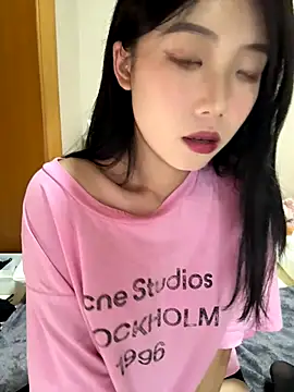 Snapshot of berberson chatting on September 11, 2025, 1:55 pm berberson online show from September 11, 2025, 1:55 pm