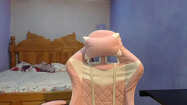 Snapshot of Coral0403 chatting on March 8, 2026, 2:32 pm Coral0403 online show from March 8, 2026, 2:32 pm