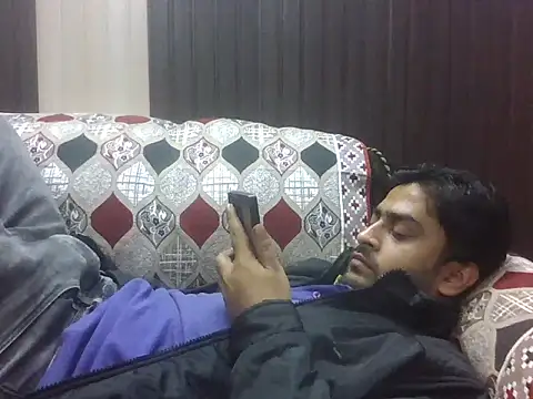 Snapshot of indihotguy chatting on November 13, 2025, 2:05 pm indihotguy online show from November 13, 2025, 2:05 pm