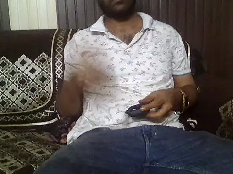 indihotguy online show from April 30, 2026, 2:12 pm