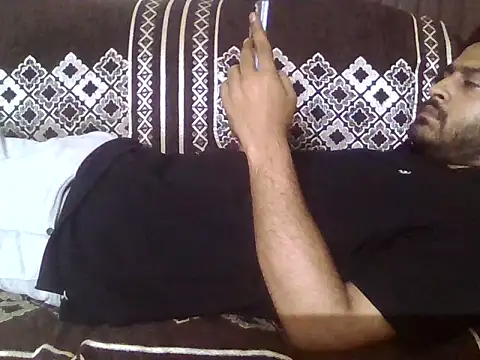 indihotguy online show from May 3, 2026, 6:03 pm