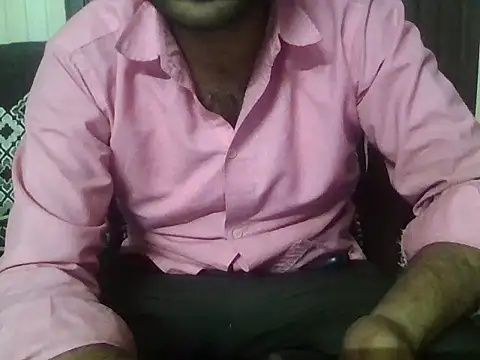 indihotguy online show from May 10, 2026, 8:14 pm