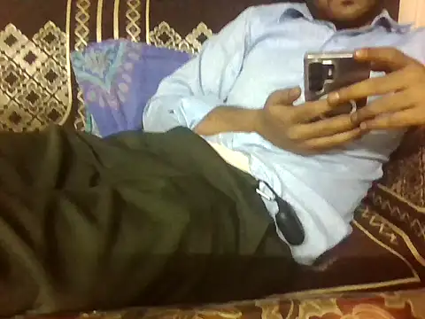indihotguy online show from May 11, 2026, 2:12 pm