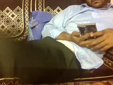 indihotguy online show from May 11, 2026, 2:45 pm