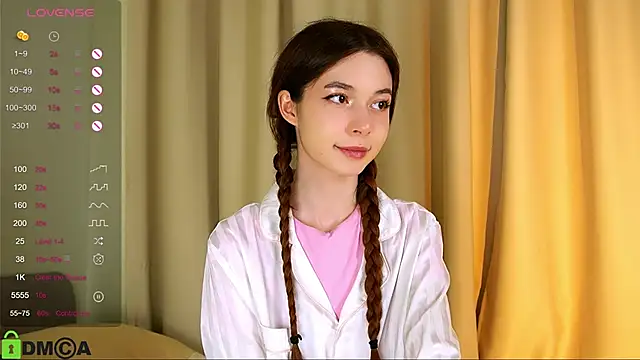 Snapshot of LittleOriana chatting on February 9, 2025, 10:11 pm LittleOriana online show from February 9, 2025, 10:11 pm