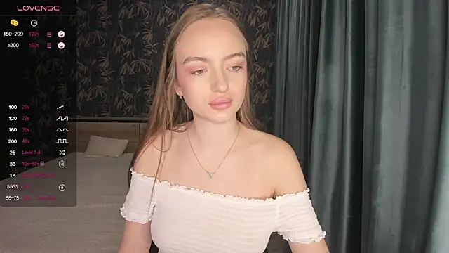 Snapshot of A_delina chatting on March 9, 2025, 4:00 pm A delina online show from March 9, 2025, 4:00 pm