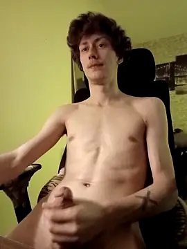 Snapshot of HalloMarcy chatting on November 18, 2025, 4:44 pm HalloMarcy online show from November 18, 2025, 4:44 pm