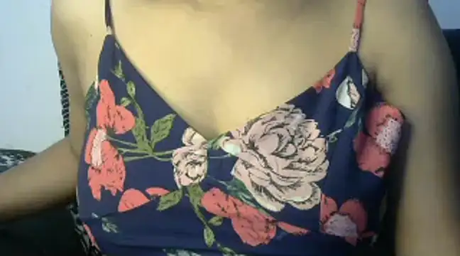 Snapshot of Naughty_Nayra chatting on February 3, 2025, 12:25 am Naughty Nayra online show from February 3, 2025, 12:25 am