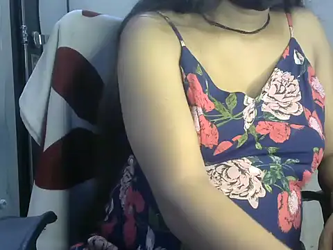 Snapshot of Naughty_Nayra chatting on February 15, 2025, 2:15 am Naughty Nayra online show from February 15, 2025, 2:15 am