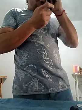 Snapshot of chinoxxx chatting on January 27, 2025, 2:57 pm chinoxxx online show from January 27, 2025, 2:57 pm