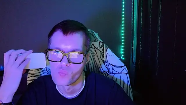 Leonnextdoor online show from January 17, 2025, 11:06 am