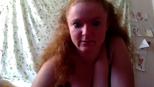 Snapshot of Rae_Jeannie chatting on July 18, 2026, 6:28 am Rae Jeannie online show from July 18, 2026, 6:28 am