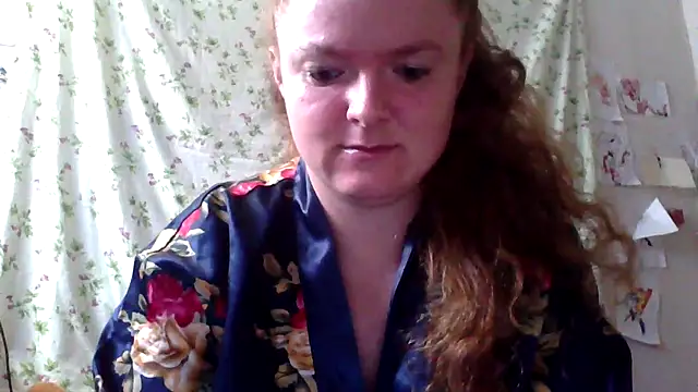 Snapshot of Rae_Jeannie chatting on July 21, 2026, 7:32 am Rae Jeannie online show from July 21, 2026, 7:32 am