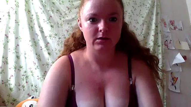 Snapshot of Rae_Jeannie chatting on July 25, 2026, 7:50 am Rae Jeannie online show from July 25, 2026, 7:50 am