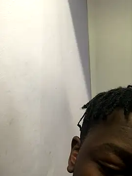 Snapshot of Redfucks333 chatting on September 19, 2025, 8:38 am Redfucks333 online show from September 19, 2025, 8:38 am