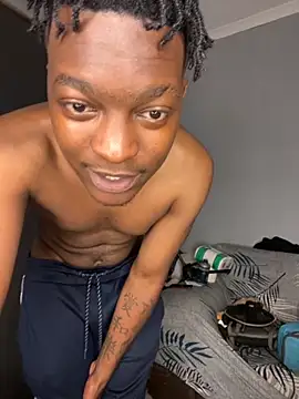 Snapshot of Redfucks333 chatting on October 19, 2025, 7:58 pm Redfucks333 online show from October 19, 2025, 7:58 pm