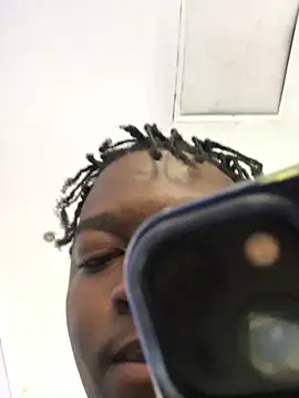 Snapshot of Redfucks333 chatting on December 3, 2025, 11:19 am Redfucks333 online show from December 3, 2025, 11:19 am