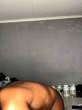 Snapshot of Redfucks333 chatting on December 19, 2025, 6:15 pm Redfucks333 online show from December 19, 2025, 6:15 pm