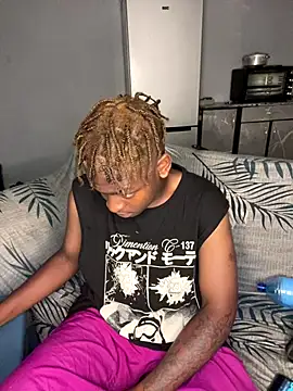 Snapshot of Redfucks333 chatting on January 8, 2026, 9:50 pm Redfucks333 online show from January 8, 2026, 9:50 pm