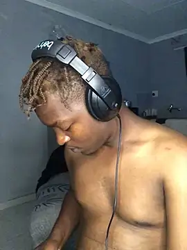 Snapshot of Redfucks333 chatting on January 15, 2026, 9:29 pm Redfucks333 online show from January 15, 2026, 9:29 pm