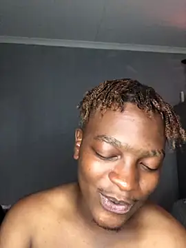 Snapshot of Redfucks333 chatting on March 5, 2026, 8:05 pm Redfucks333 online show from March 5, 2026, 8:05 pm