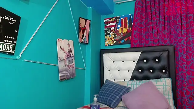 Snapshot of valerie_mase chatting on February 3, 2025, 4:31 pm valerie mase online show from February 3, 2025, 4:31 pm