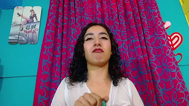 Snapshot of valerie_mase chatting on March 15, 2025, 8:43 pm valerie mase online show from March 15, 2025, 8:43 pm