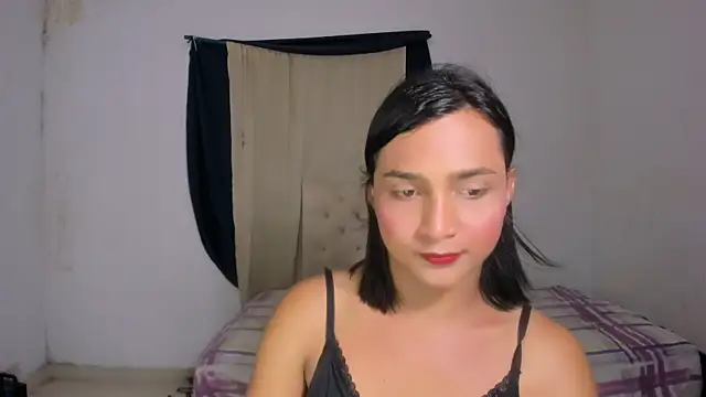 Miss noah18 online show from January 3, 2025, 11:01 pm