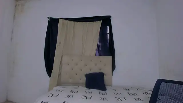 Miss noah18 online show from February 4, 2025, 8:06 pm