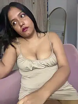Snapshot of Ninabrunette18 chatting on July 31, 2026, 9:30 am Ninabrunette18 online show from July 31, 2026, 9:30 am