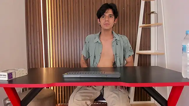 saul novak online show from January 3, 2025, 8:43 pm