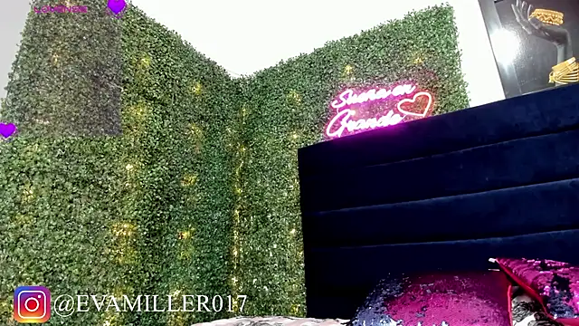 eva miller7 online show from March 17, 2025, 1:08 pm