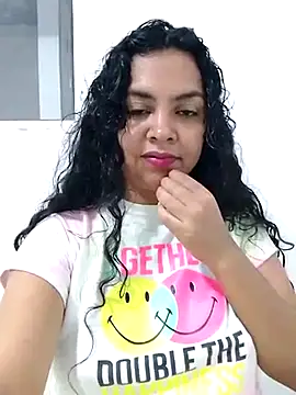 Snapshot of Brendabluee chatting on March 19, 2025, 1:54 am Brendabluee online show from March 19, 2025, 1:54 am