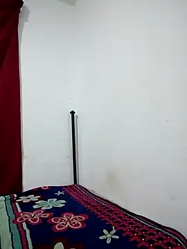 Snapshot of Brendabluee chatting on October 14, 2025, 11:05 pm Brendabluee online show from October 14, 2025, 11:05 pm