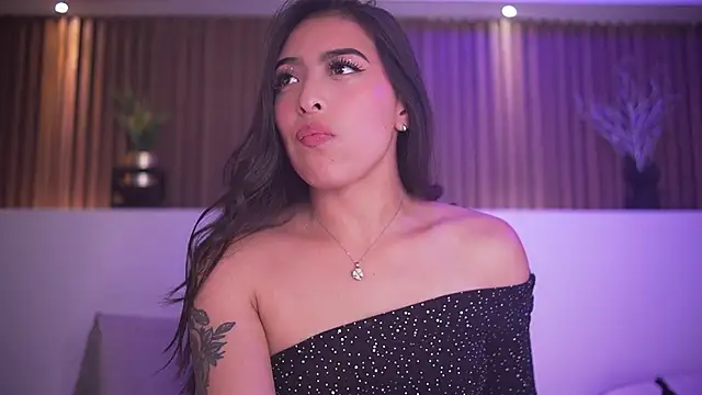 Camila dupont online show from November 26, 2025, 7:48 pm