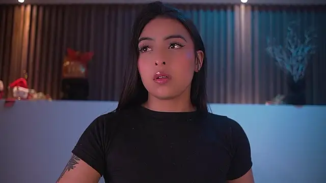 Camila dupont online show from February 17, 2026, 3:36 am