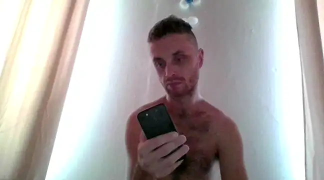 Snapshot of tomasek28 chatting on December 28, 2024, 10:25 am tomasek28 online show from December 28, 2024, 10:25 am