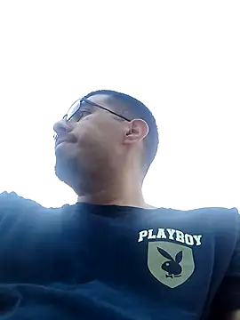 Snapshot of k1oudE chatting on March 22, 2025, 6:03 pm k1oudE online show from March 22, 2025, 6:03 pm