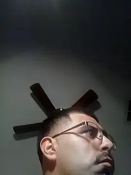 k1oudE online show from January 9, 2026, 10:18 am