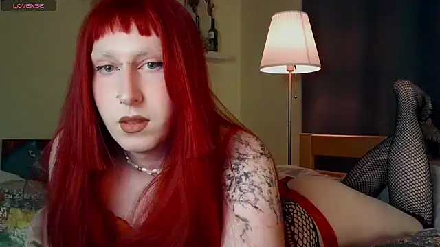Snapshot of DavidLiiio chatting on June 10, 2026, 9:57 pm DavidLiiio online show from June 10, 2026, 9:57 pm
