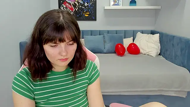 CharlotteMitchell online show from February 17, 2025, 7:47 am