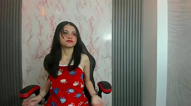 Snapshot of arissha_lee chatting on February 14, 2025, 11:42 pm arissha lee online show from February 14, 2025, 11:42 pm