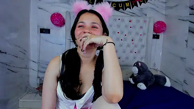 Snapshot of arissha_lee chatting on March 8, 2026, 2:04 am arissha lee online show from March 8, 2026, 2:04 am