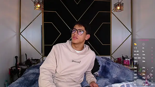 Snapshot of RyanPricee chatting on November 7, 2025, 3:17 am RyanPricee online show from November 7, 2025, 3:17 am