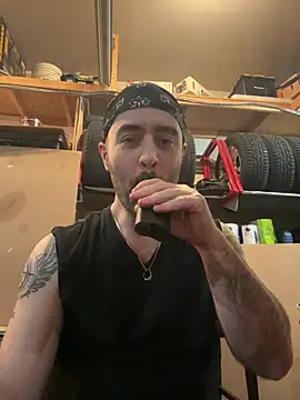 Faded-Solo online show from July 25, 2026, 1:47 am
