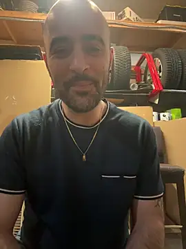 Faded-Solo online show from July 29, 2026, 1:37 am