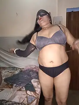 Snapshot of Hot_muskaan chatting on August 6, 2026, 4:53 pm Hot muskaan online show from August 6, 2026, 4:53 pm